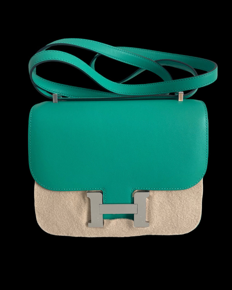 Constance 18 - Menthe Swift PHW CK